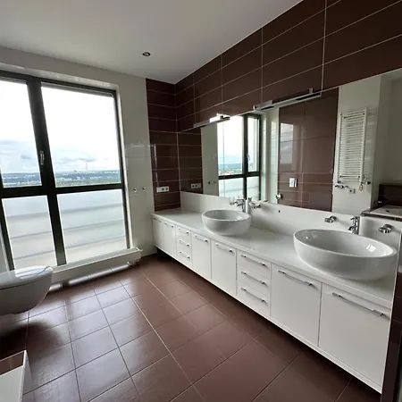 Skyview 19 Apartment *